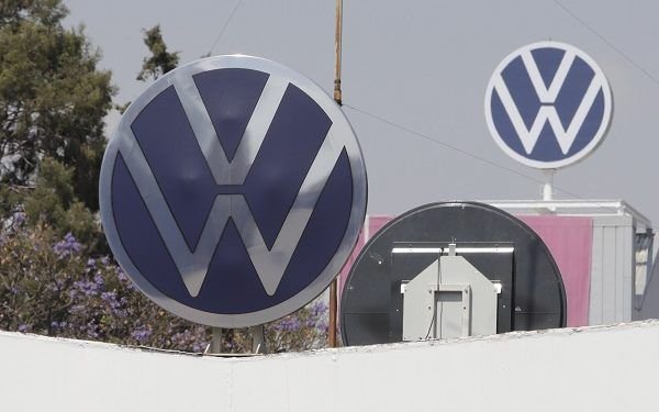 Volkswagen indemniza a trabajadores tras cambio de proveedor en Puebla