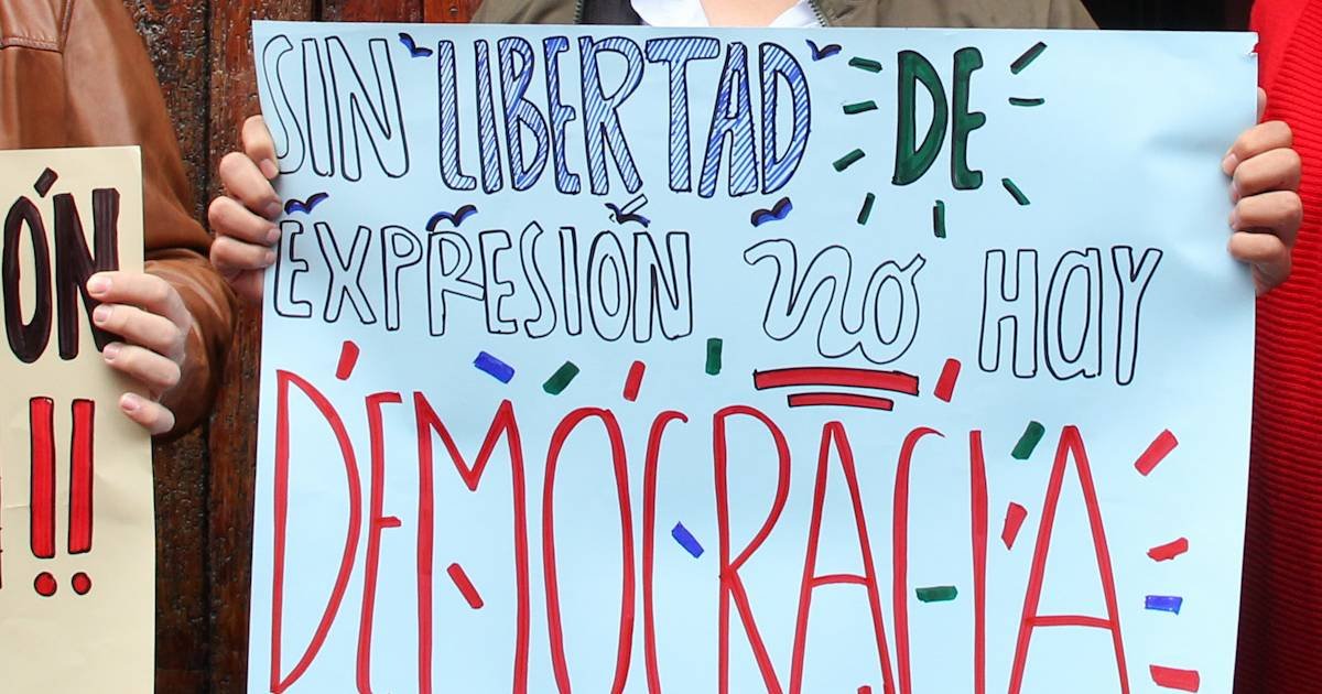 Detienen a abogado que promovió amparos contra ley ciberasedio