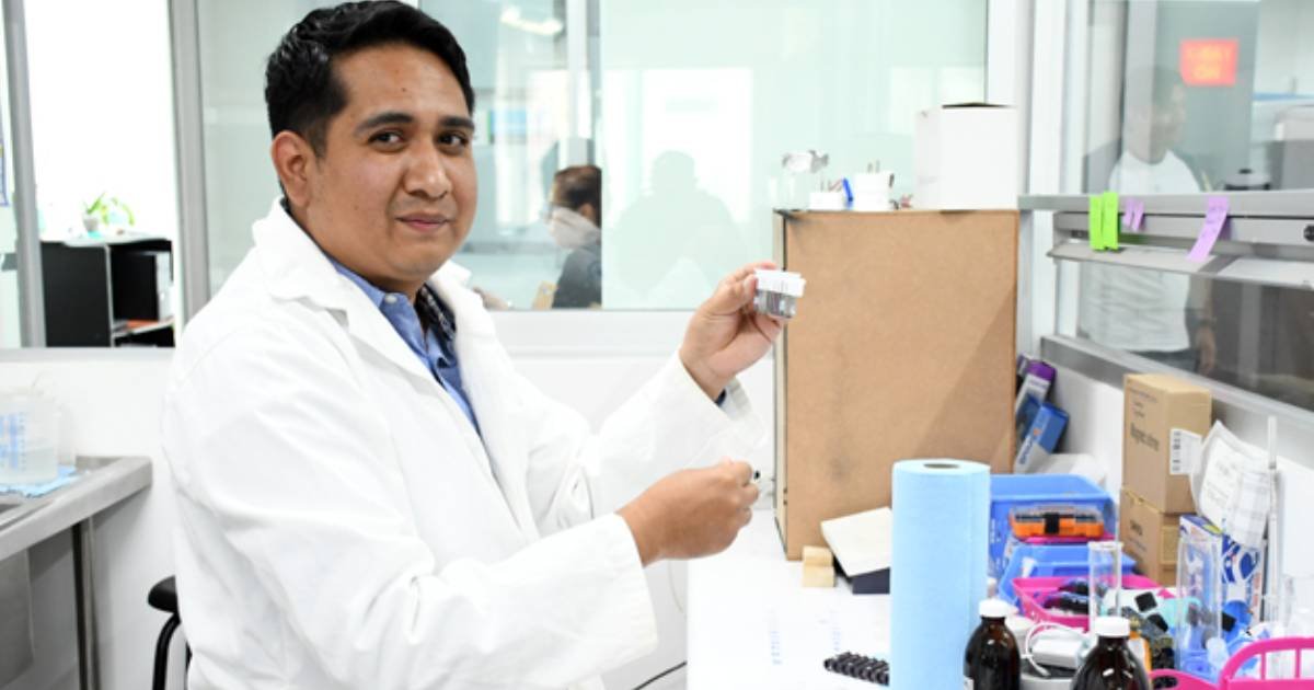 BUAP desarrolla tecnología para eliminar colorantes textiles y fármacos