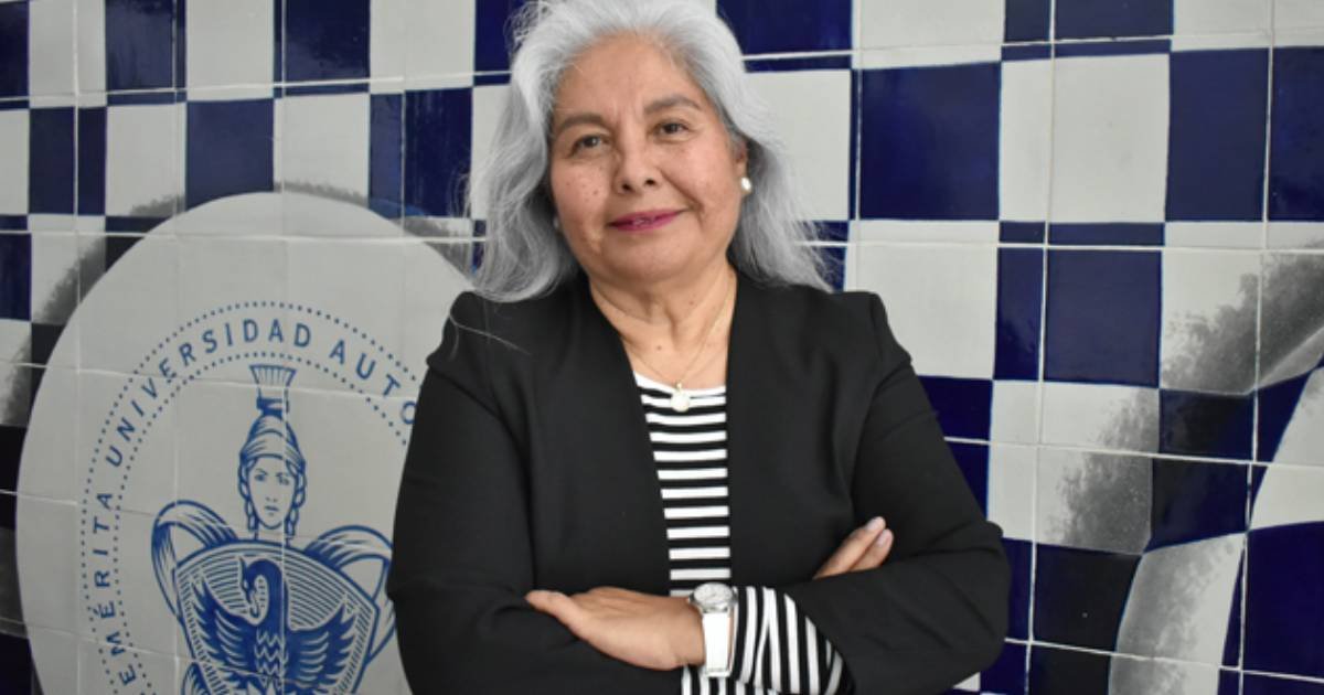 Historiadora BUAP presenta obra fotográfica “Mujeres en blanco y negro”