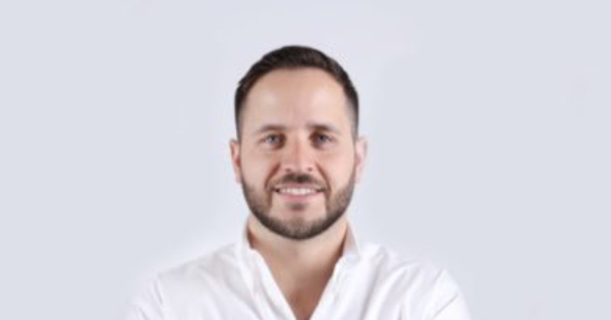 Edil de Piedras Negras explota vs reportera por pregunta de antidoping