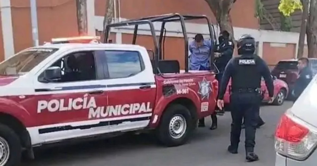 Atrapan a ladrón que pretendía robar un auto en Tehuacán