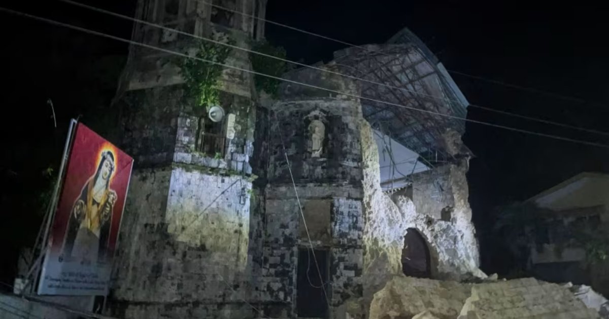 Terremoto de magnitud 6.9 sacude centro de Filipinas y deja 20 muertos