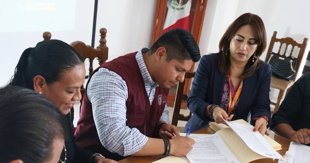 Omar Muñoz instala Comité Municipal Contra las Adicciones (COMCA) de Cuautlancingo