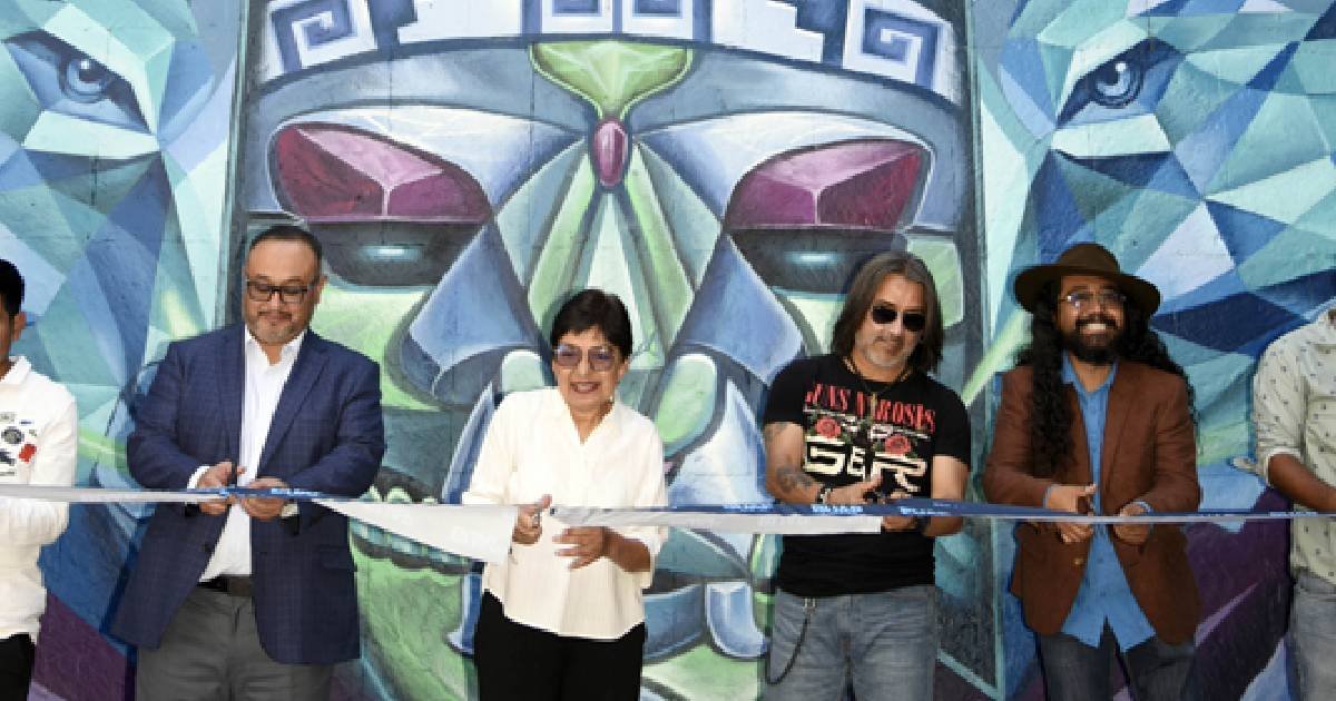 Colores y conocimiento transforman muro universitario en símbolo vivo de la BUAP