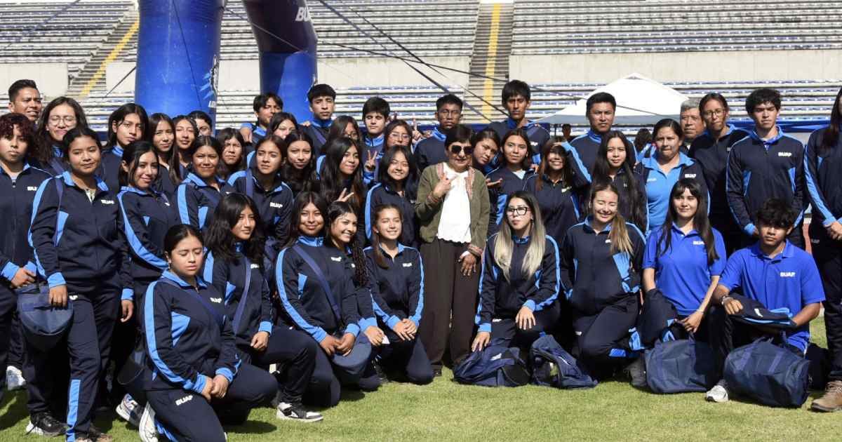Carrera universitaria BUAP reúne familias, deporte y celebración dedicada a madres poblanas