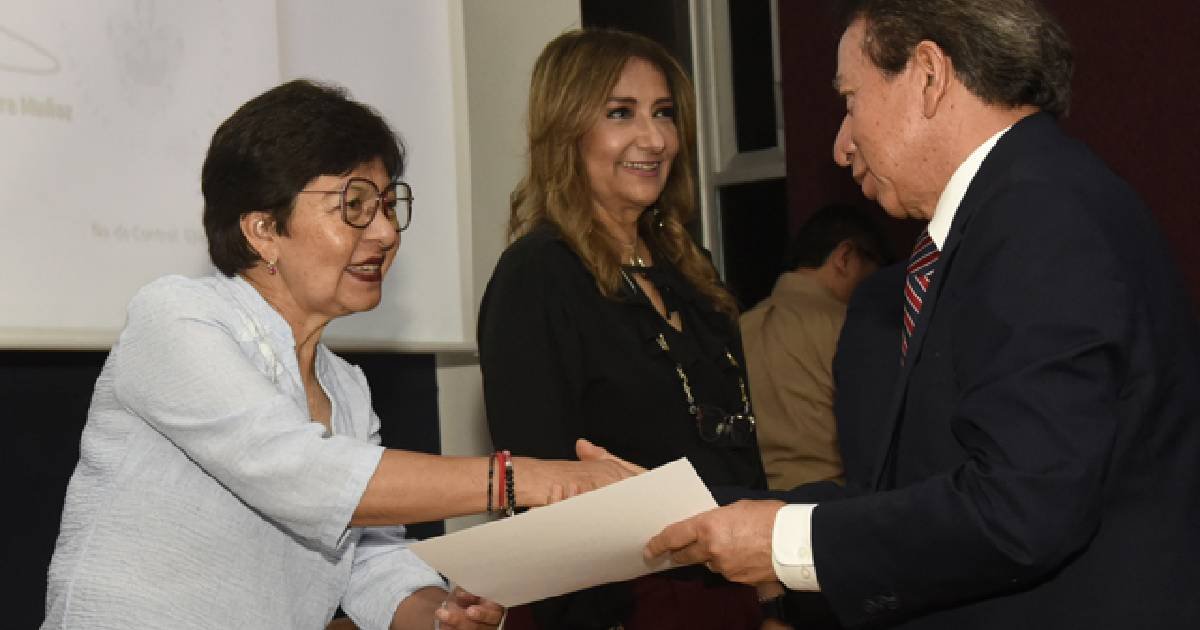 Universidad BUAP celebra y reconoce trayectoria de contadores públicos académicos