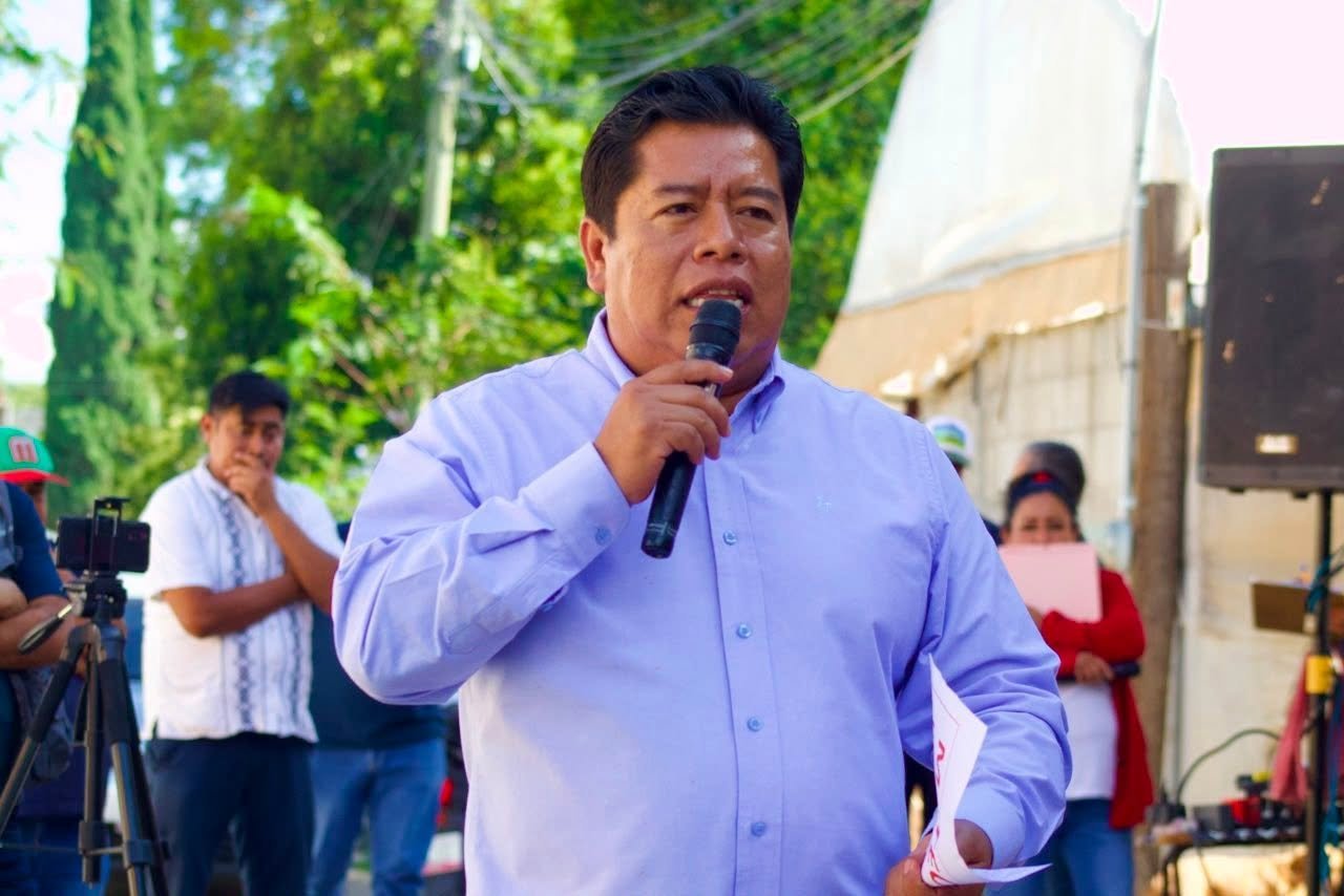 Tecamachalco amplía drenaje sanitario para mejorar bienestar en La Ermita