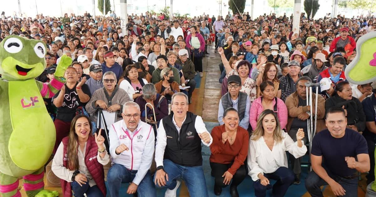 Entregan más de 10 mil despensas a familias de Agua Santa
