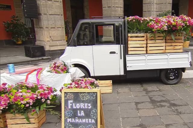Presentan en Puebla el Olinia Carga, nuevo vehículo eléctrico para transporte de mercancías
