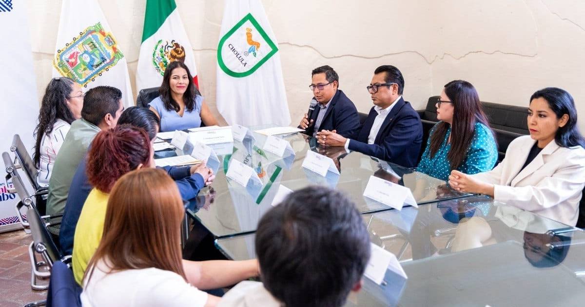 Cuautle pacta mejores condiciones laborales para 130 trabajadores sindicalizados