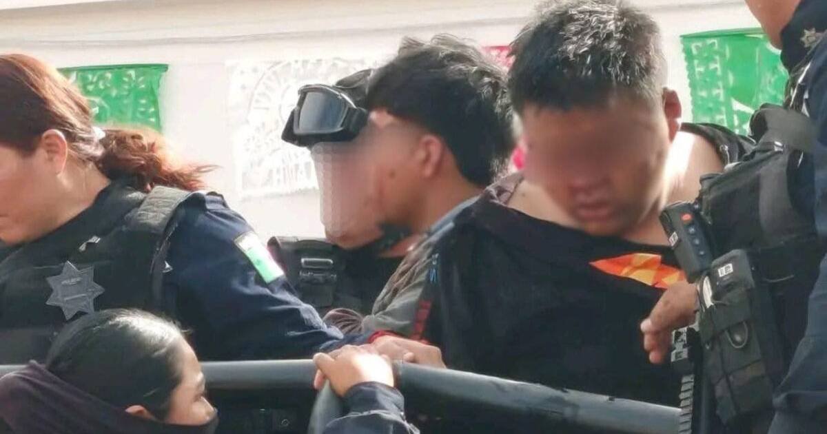 Intentan linchar a cuatro presuntos ladrones; también agreden a policías en Puebla