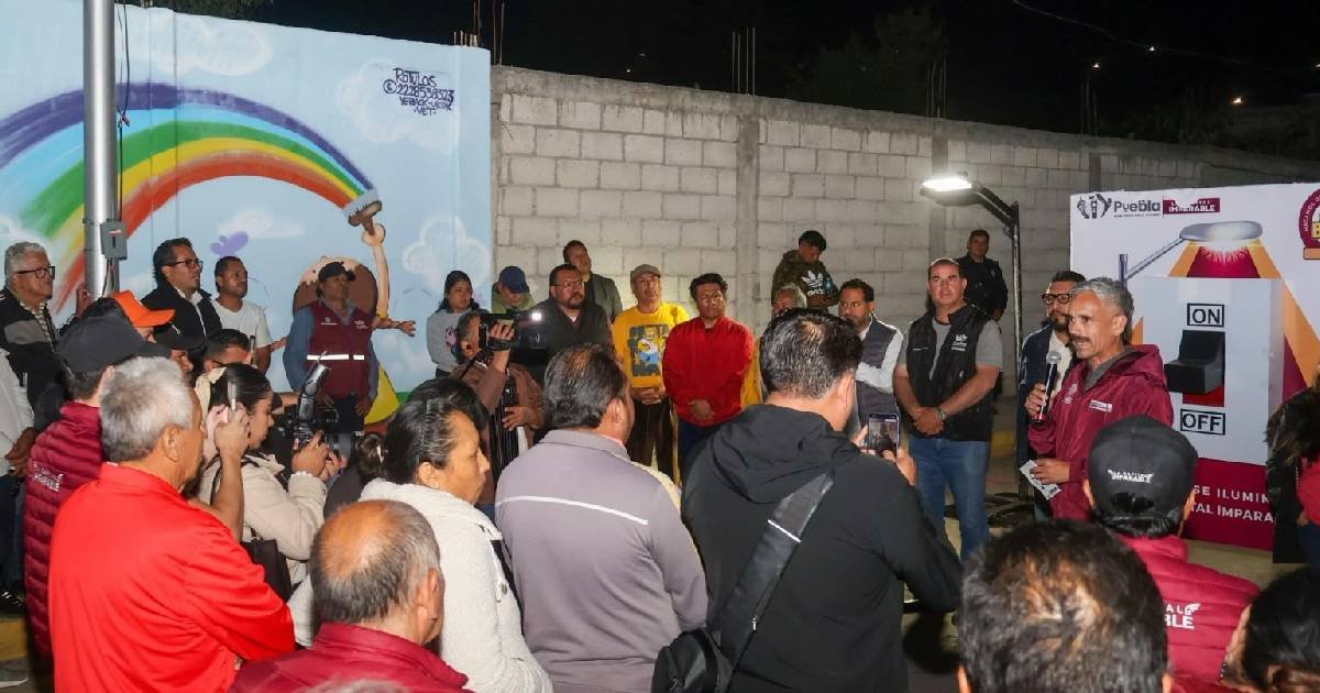 Puebla lleva alumbrado LED a El Riego Sur